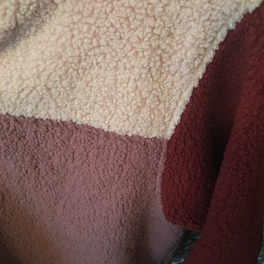 Colour Block Teddy Sweater - Picture 4 of 7